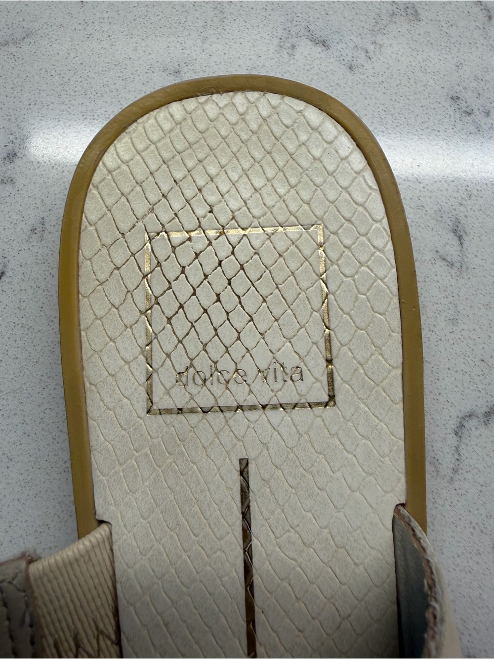 Dolce Vita Cream Thong Sandals with Gold Ring Detail - Picture 5 of 7